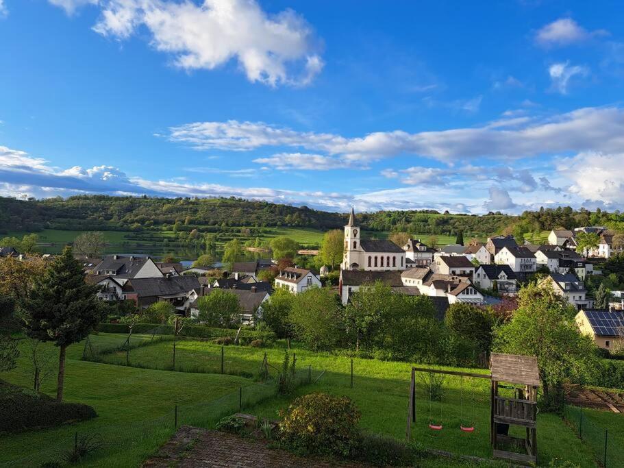Haus Mit Idyllischem Seeblick Schalkenmehren Exterior foto